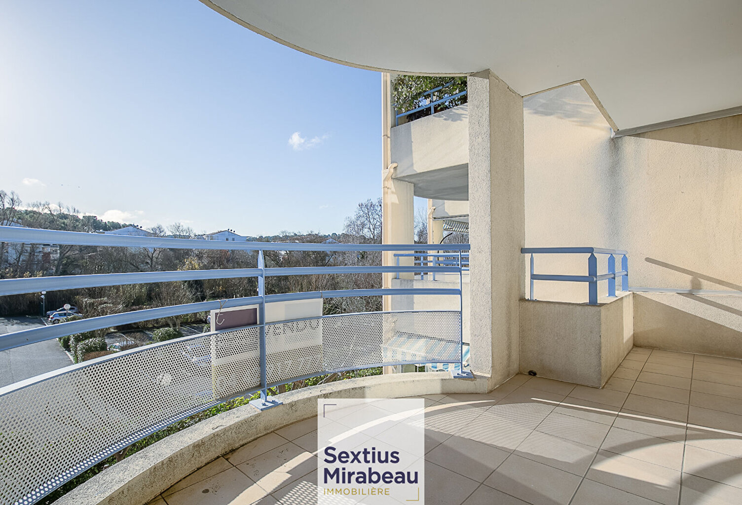Aix Sud - T3 avec terrasse, ascenseur et parking ! — photo 1
