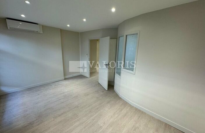 BUREAUX à LOUER — photo 3