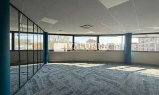 Bureau  388 m² à louer à Lyon 9 (69009)