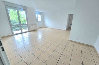 Appartement 4 pièces 953 €