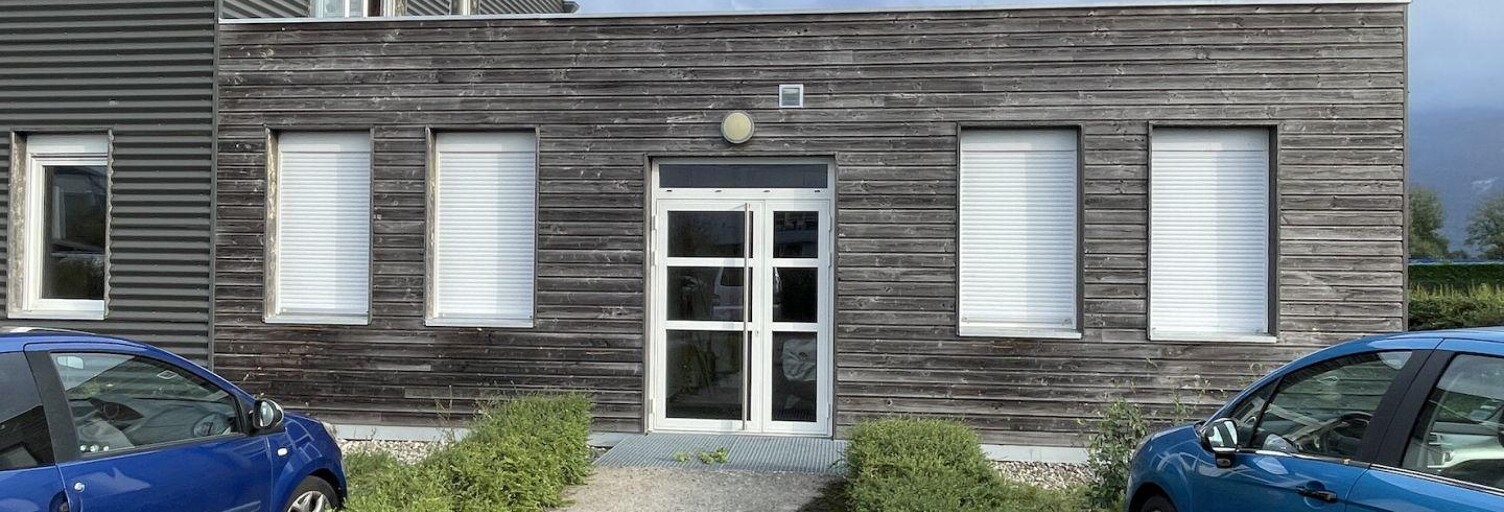 Bureau  112 m² à louer à Tullins (38210)