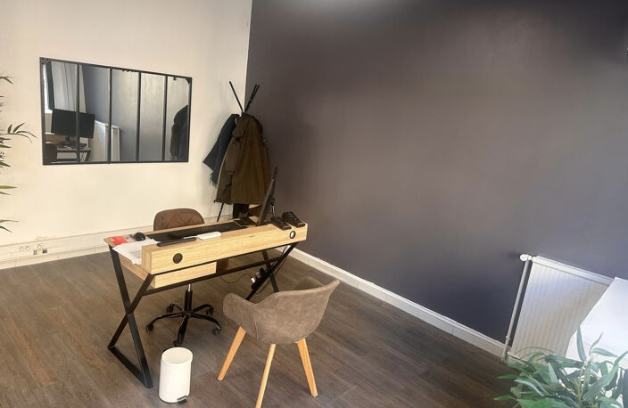 Bureaux 45m2 + Appartement 40m2 à Lunel centre — photo 3