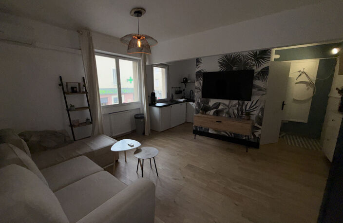 Bureaux 45m2 + Appartement 40m2 à Lunel centre — photo 4