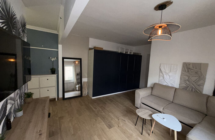 Bureaux 45m2 + Appartement 40m2 à Lunel centre — photo 5