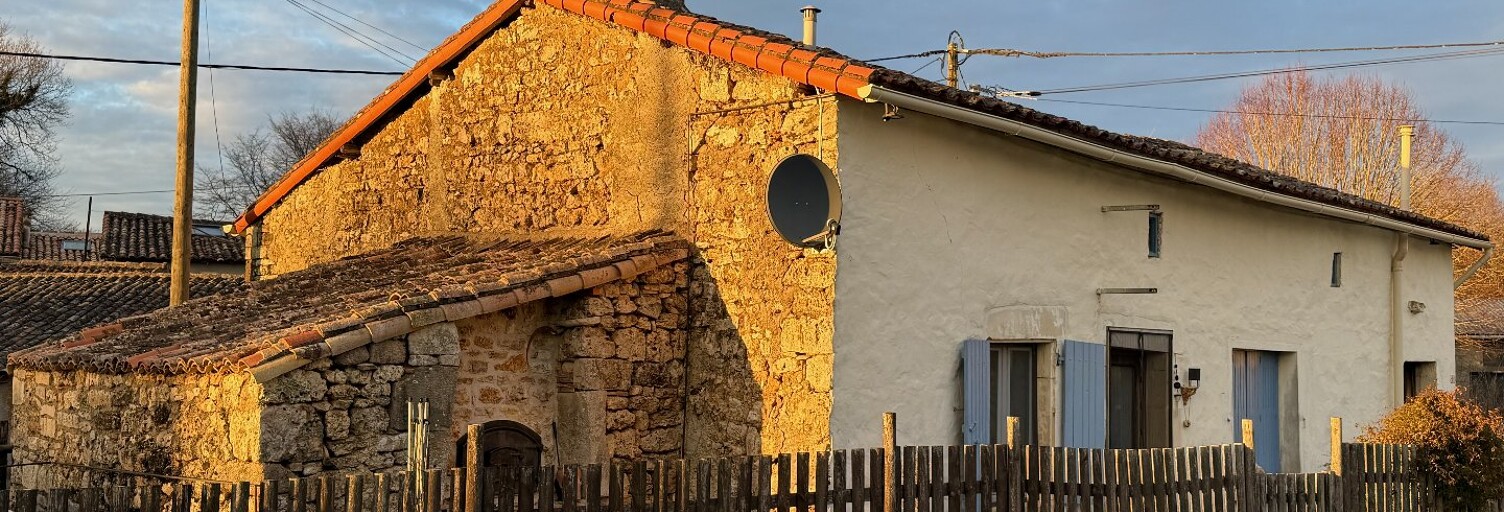 Maison 5 Pièces 90 m² à vendre à Sauzé-entre-Bois (79190)