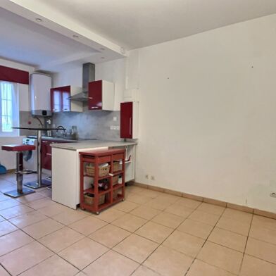 Maison 3 pièces 620 €