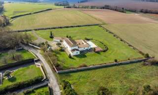 Maison 11 Pièces 408 m² à vendre à Essouvert (17400)