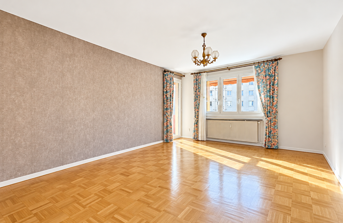 Appartement traversant T4 en dernier étage avec balcon et belle luminosité. — photo 2