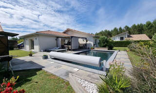 Maison 5 Pièces 142 m² à vendre à Saint-Julien-en-Born (40170)