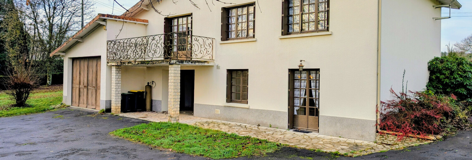 Maison 7 Pièces 111 m² à vendre à Manot (16500)