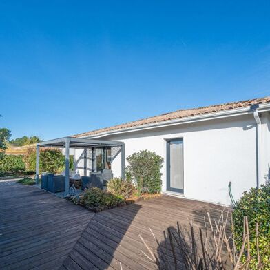 Maison 4 pièces 369600 €