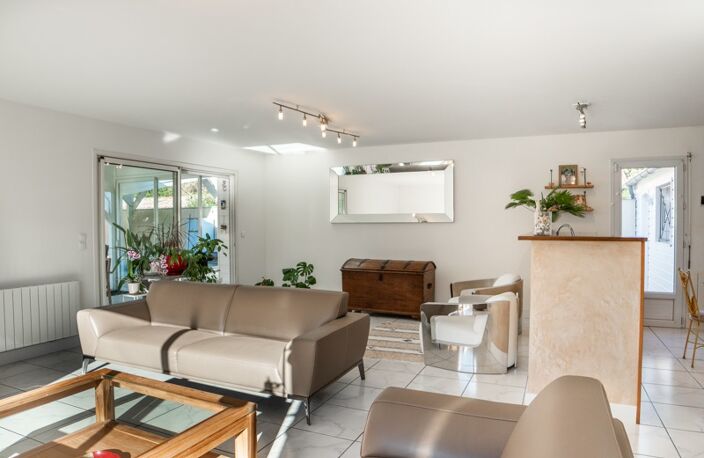 Vente maison 7 pièces 175 m² Pessac (33600) — photo 3