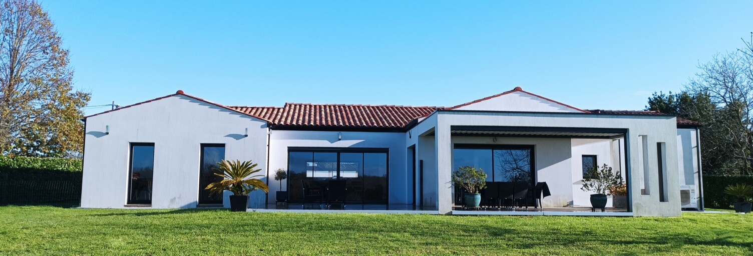 Maison 7 Pièces 230 m² à vendre à Soulignonne (17250)