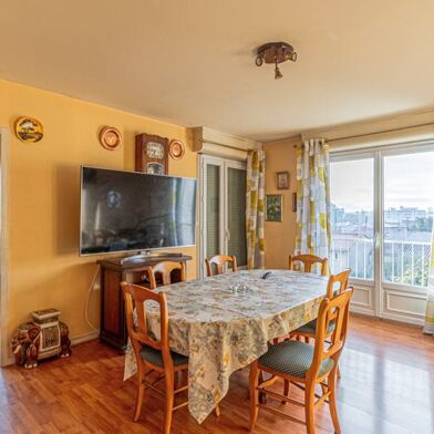 Appartement 4 pièces 213000 €