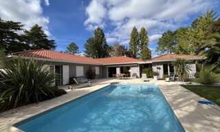 Maison 9 Pièces 300 m² à vendre à Blanquefort (33290)