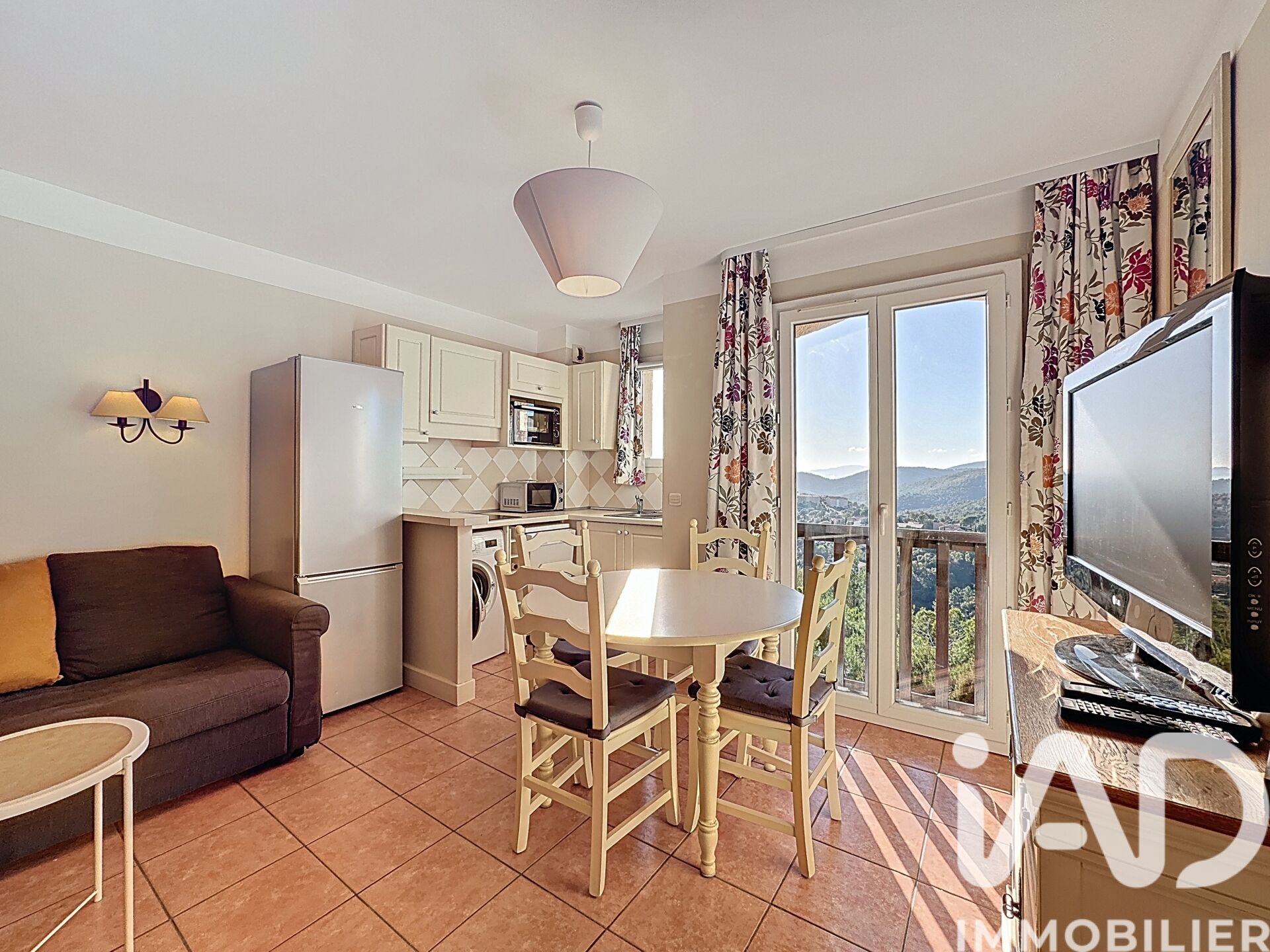 Vente Appartement 2 pièces - Photo 2