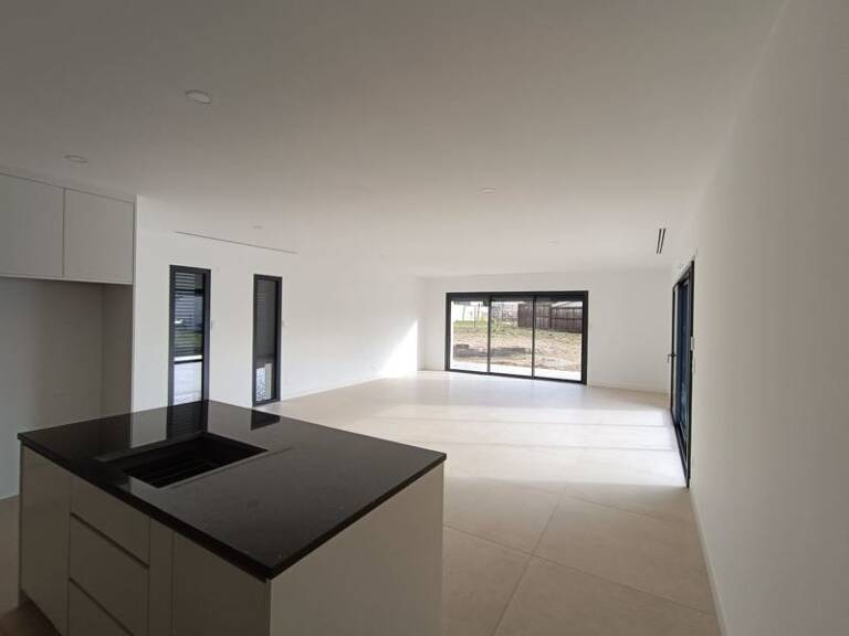 Contemporaine de 4 pièces principales — photo 1