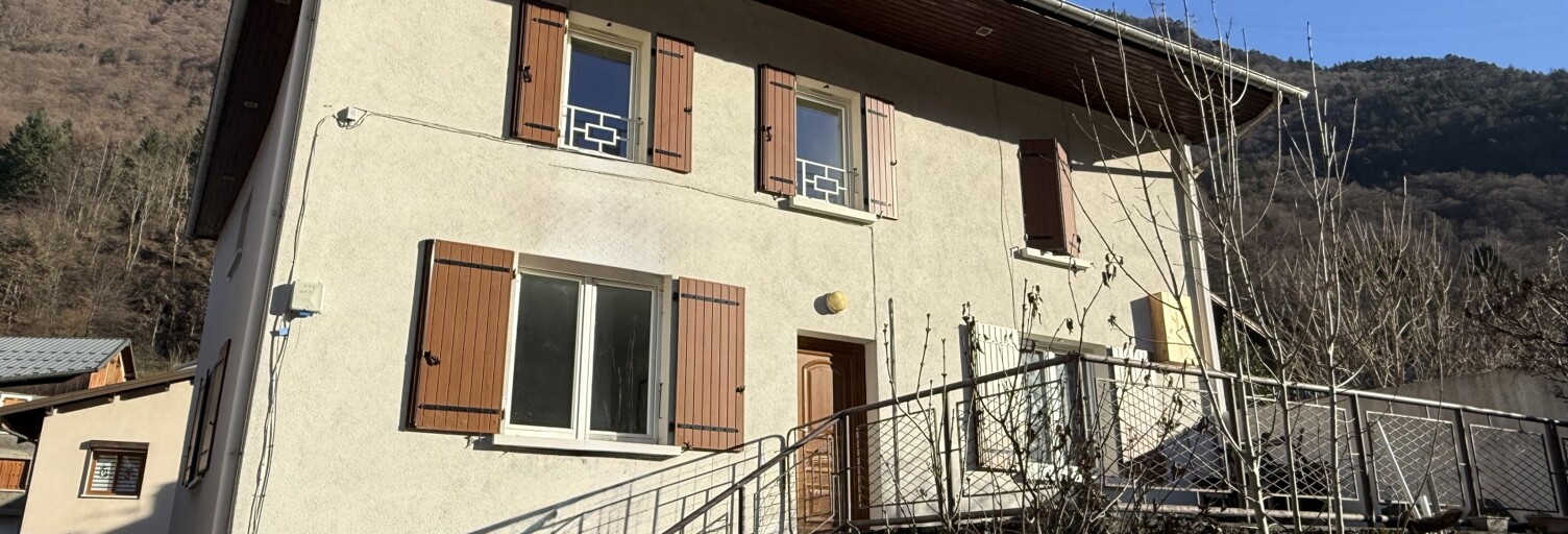 Immeuble  173 m² à vendre à La Léchère (73260)