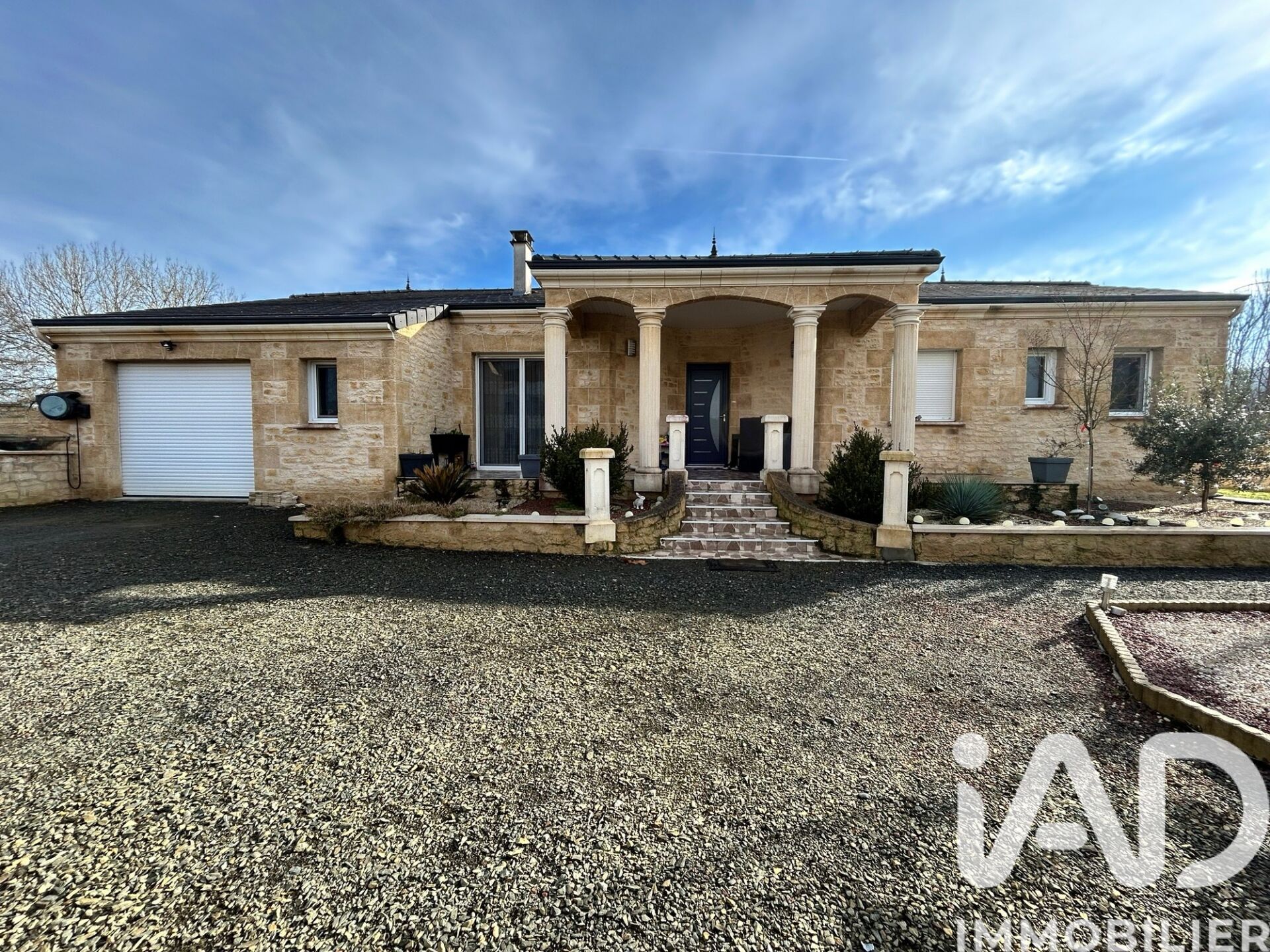 Terrasson-Lavilledieu - 135m² - 4p. - 3ch.