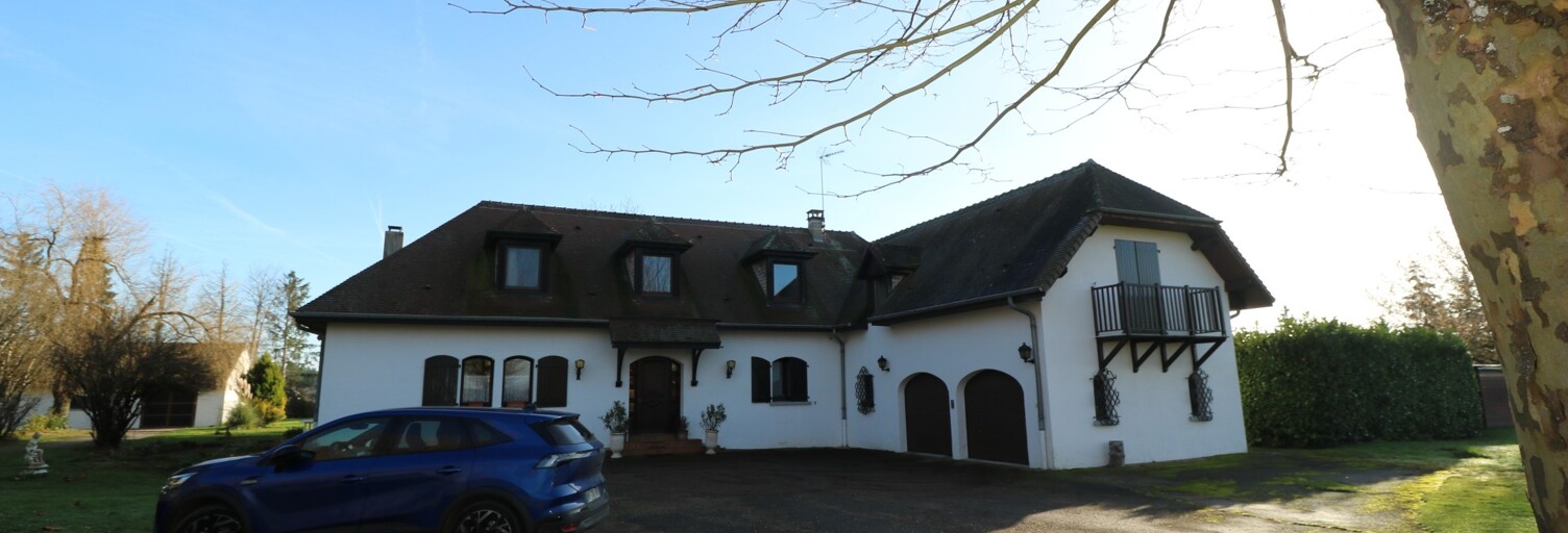 Maison 12 Pièces 291 m² à vendre à Dole (39100)