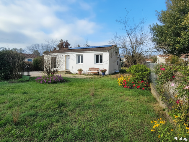 À VENDRE - VILLA - SECTEUR SAUVE — photo du bien