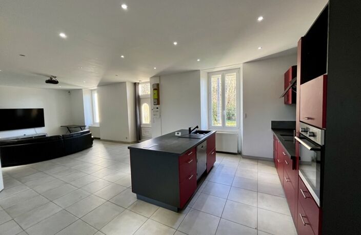 Vente maison 5 pièces 179 m² Arnac-Pompadour (19230) — photo 4