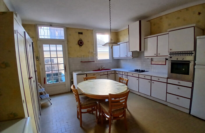 VENTE - APPARTEMENT - 225 m2 - 7 PIECES - ALES — photo 5