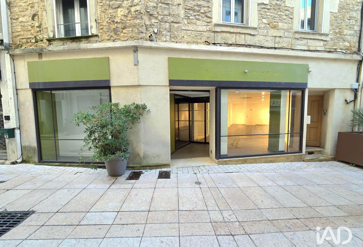 Vente Murs commerciaux 125 m&sup2; — photo 1