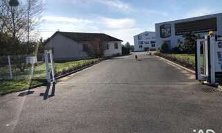 Commerce  3377 m² à vendre à Châtillon-sur-Loire (45360)
