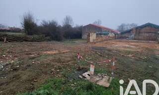 Terrain  551 m² à vendre à Saint-Martin-Lars-en-Sainte-Hermine (85210)