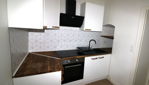 Appartement 3 pièces  à louer Pons 17800