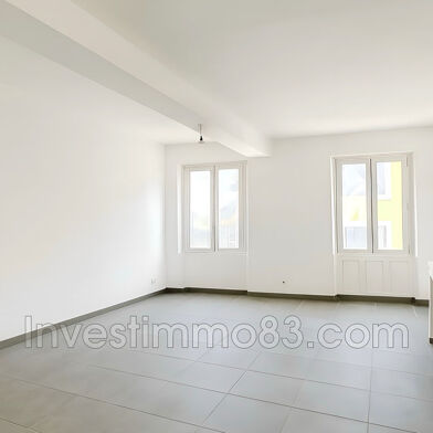 Appartement 4 pièces 152000 €