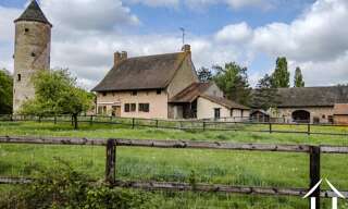 Maison 10 Pièces  m² à vendre à Toutenant (71350)