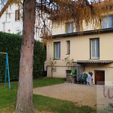 Maison 8 pièces 550000 €