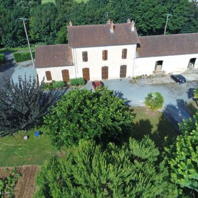 Maison 10 pièces 297800 €