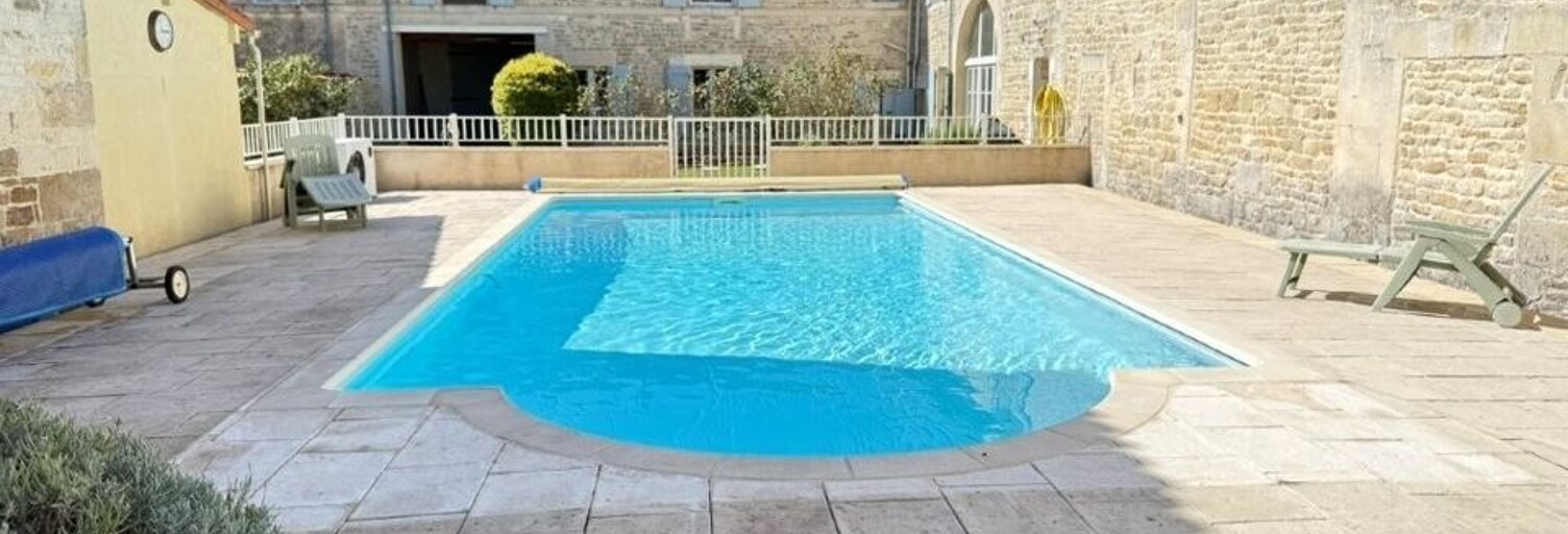 Maison 10 Pièces 392 m² à vendre à Aigre (16140)