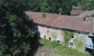 Maison 9 Pièces 235 m² à vendre à Montrollet (16420)