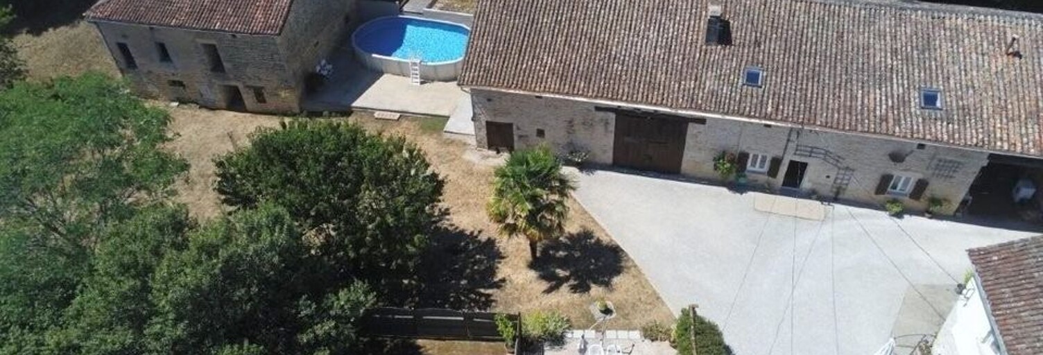 Maison 9 Pièces 240 m² à vendre à Civray (86400)