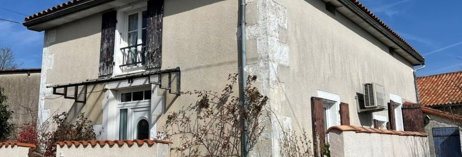 Maison 5 Pièces 104 m² à vendre à Civray (86400)