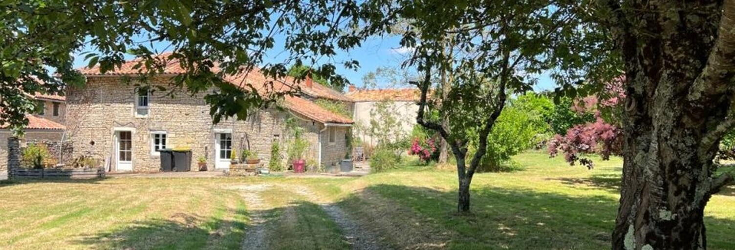 Maison 7 Pièces 180 m² à vendre à Nanteuil-en-Vallée (16700)