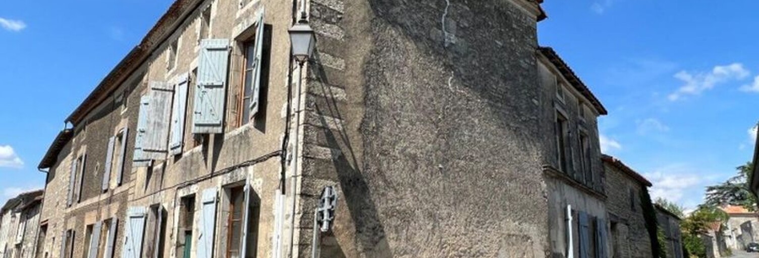 Maison 8 Pièces 167 m² à vendre à Aigre (16140)