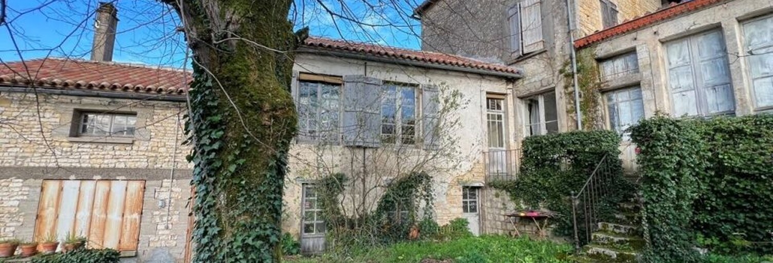 Maison 7 Pièces 173 m² à vendre à Ruffec (16700)