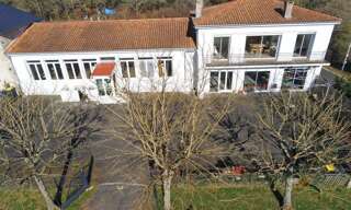 Maison 6 Pièces 205 m² à vendre à Saint-Romain (86250)