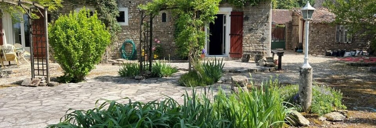 Maison 5 Pièces 147 m² à vendre à Villefagnan (16240)