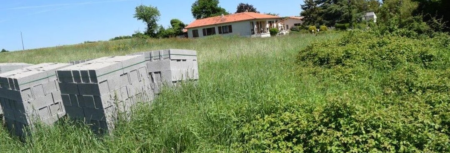 Terrain  2782 m² à vendre à Nanteuil-en-Vallée (16700)