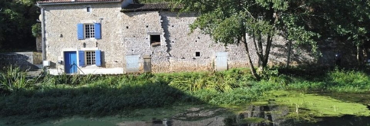 Maison 5 Pièces 99 m² à vendre à Civray (86400)