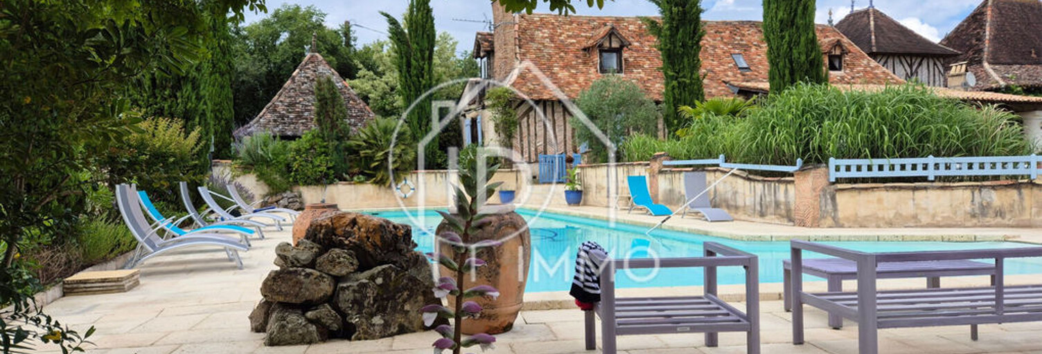 Maison 13 Pièces 274 m² à vendre à Saint-Laurent-des-Hommes (24400)