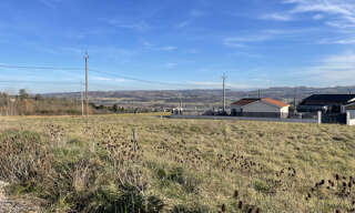 Terrain  1066 m² à vendre à Saint-Jean-de-Galaure (26240)