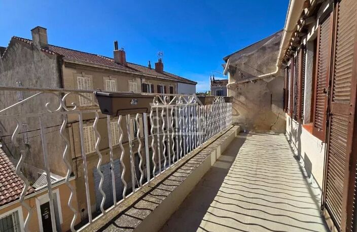 APPARTEMENT T5 AVEC BALCON — photo 4
