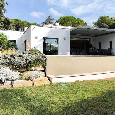 Maison 7 pièces 832000 €